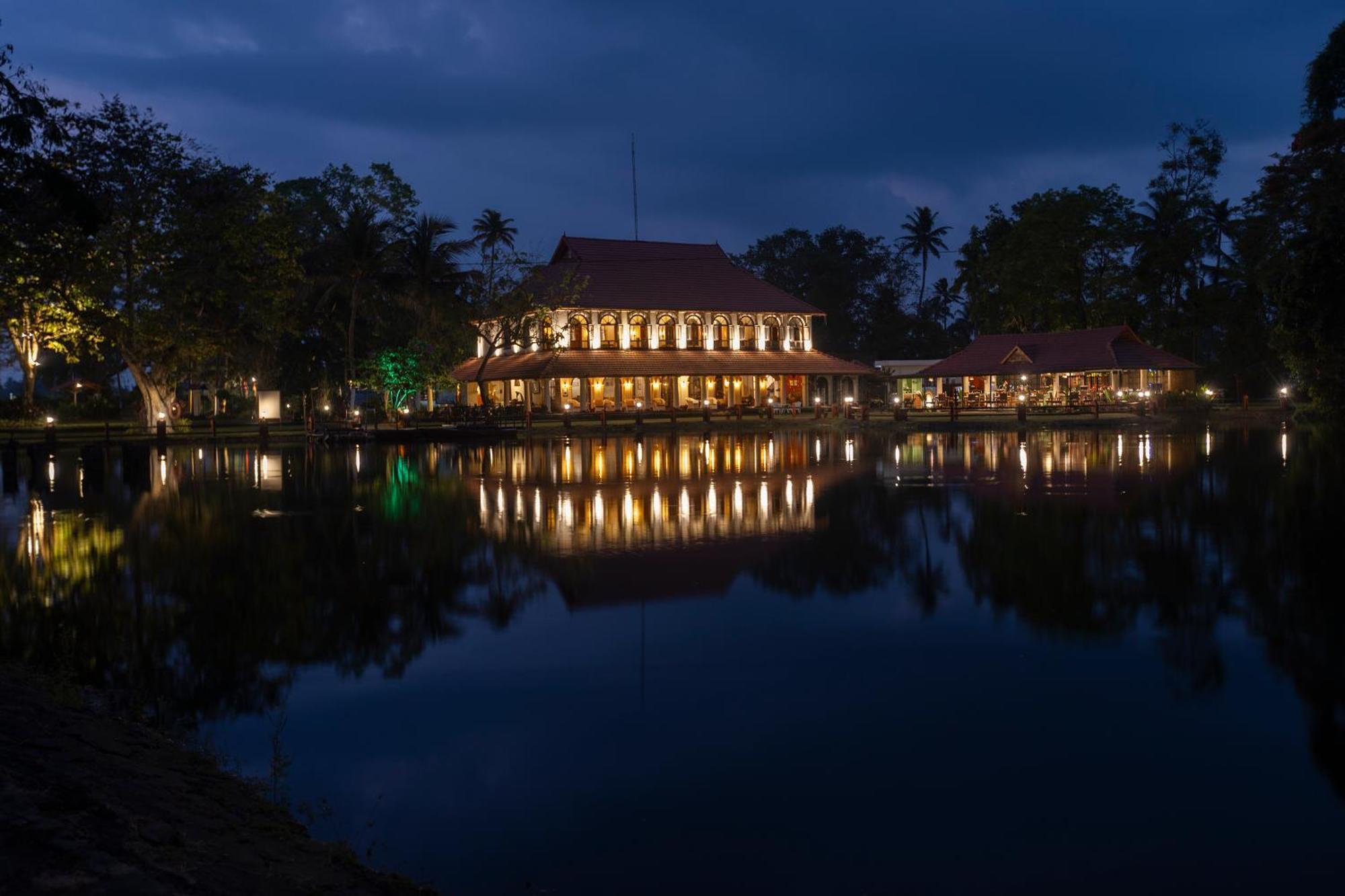 Taj Kumarakom Resort&Spa Kerala Bagian luar foto