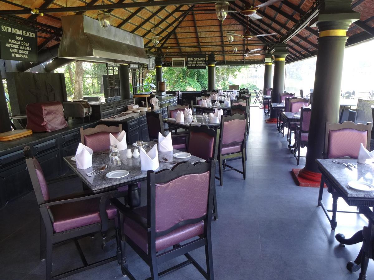 Taj Kumarakom Resort&Spa Kerala Bagian luar foto